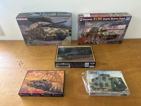 5 x German Tank Models