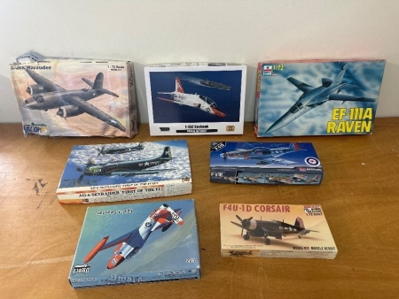 7 x US Military Aeroplane Models