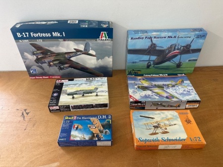 6 x British Army Aeroplane Models