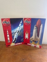 US NASA Atlantic Space Shuttle Model & US Apollo Saturn V Model