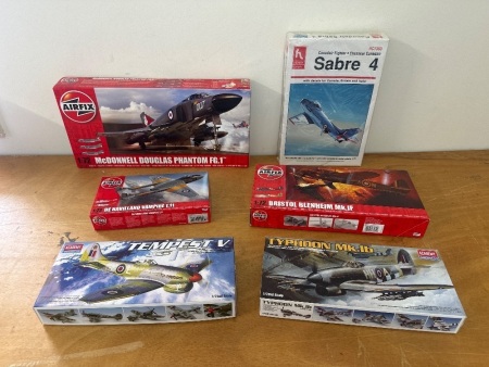 6 x British Army Aeroplane Models