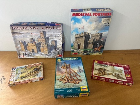 Medieval Castle, Fortress & Siege Engine Models