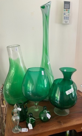 Large Asstd Lot of Green Vintage and Contemporary Green Glass Pieces