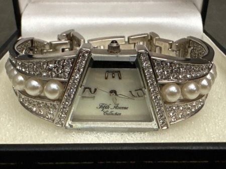 Stunning Fifth Avenue Collection Swarovski Crystal and Stainless Steel Women's Watch