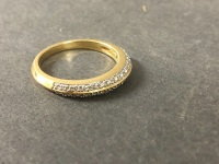 18ct Gold & Double Row Diamond Band - 4