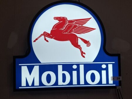MobileOil light sign - reproduction