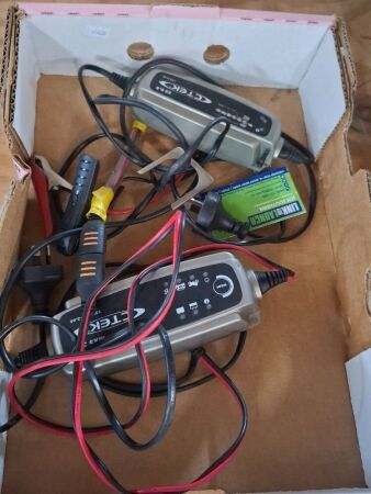 2x CTEC trickle chargers - MX3.6, SX0.8
