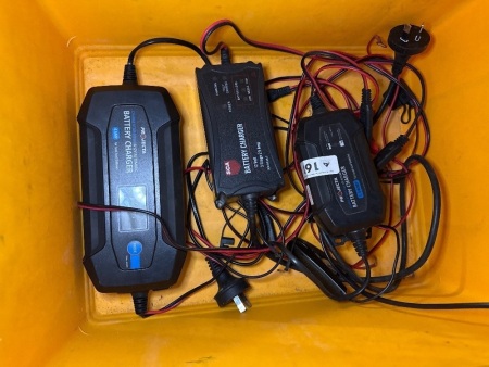 2x PROJECTA battery chargers - 4amp, 1.5amp + SCA 2.5amp