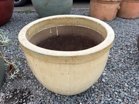 Glazed pot - yellow