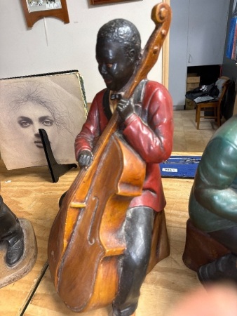 Wooden New Orleans jazz band figurine - playing double bass (CHOICE 229 - 232)