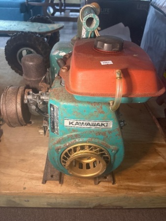 Spear and Jackson water pump powered by Kawasaki 3.4HP engine