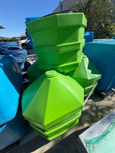 4 x fertiliser bottle 250 litre Green