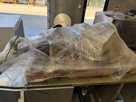 Pallet with Exhaust set - Toyota Landcruiser