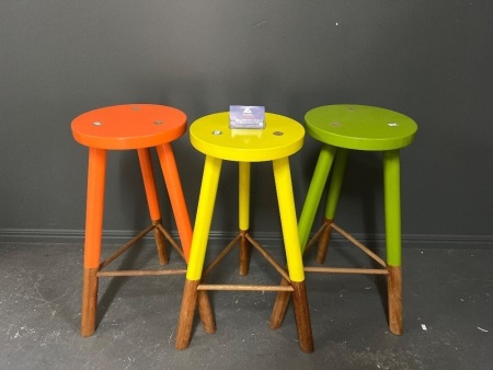 3x modern coloured kitchen/bar stools
