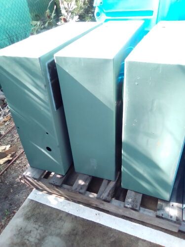 3 X 300 Litre Atlas tank Green