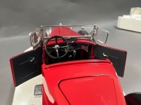 1928 Stutz Blackhawk Boattail &ndash; Red - 5