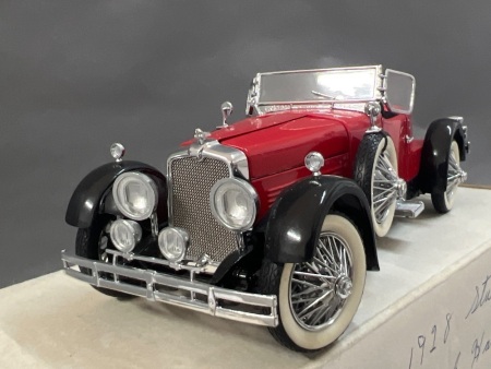 1928 Stutz Blackhawk Boattail &ndash; Red