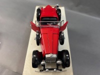 1928 Stutz Blackhawk Boattail &ndash; Red - 7