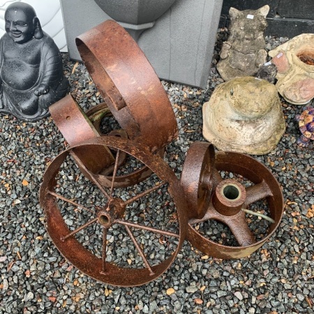 Lot of 6 Vintage Iron Wheels