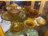 Assorted amber carnival glass
