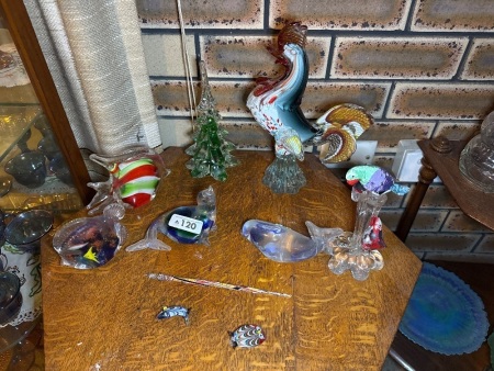Assortment of Murano style glass figurines - Damaged to chickens crest