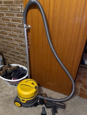 Pullman vacuum cleaner