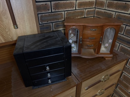 2x jewellery boxes