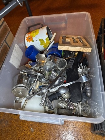 A pair of box lot of kitchen cutlery, silverware, etc