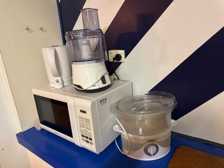 Kitchen items, including steamer blender, kettle and microwave