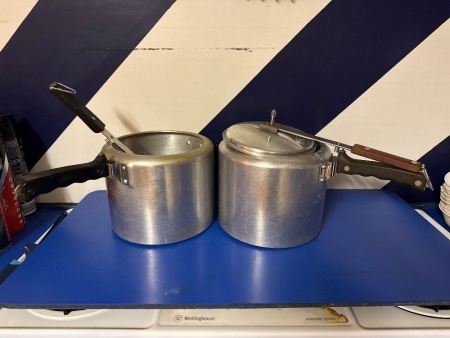 2 stove top pressure cookers