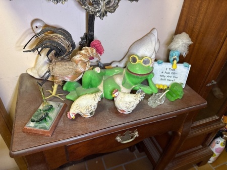 Assorted lot of animal figurines/ornaments etc