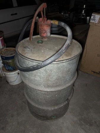 44 gallon heavy duty galvanised drum with pump