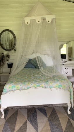 Shabby Double Bed with Queen Anne Head & Footboards, Mattress + Canopy