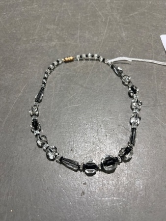 Vintage Crystal Necklace - With Magnet Latch