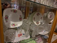 Shelf lot of cut glass/crystal pieces