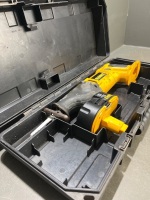 Dewalt DW938 Drywall Cutter - 2
