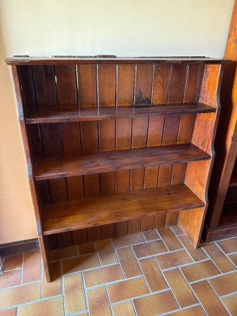 Wooden kitchen hutch shelf top