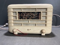 His Master's Voice Little Nipper Bakelite Radio