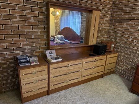 Bedroom suite