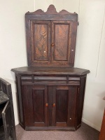 Dark Wood Antique-Style Corner Cabinet with Panelled Doors