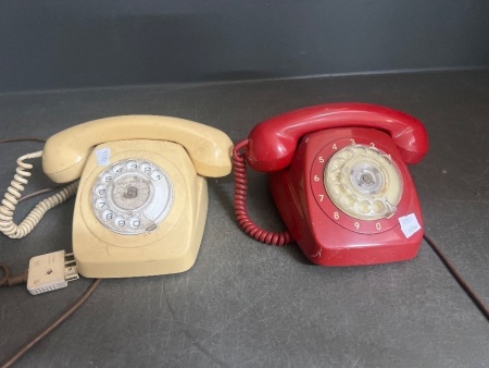 2x Vintage Dial Telephones
