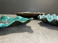 Blue Mountain Pottery including Two Art Deco Dishes and Ashtray - 5