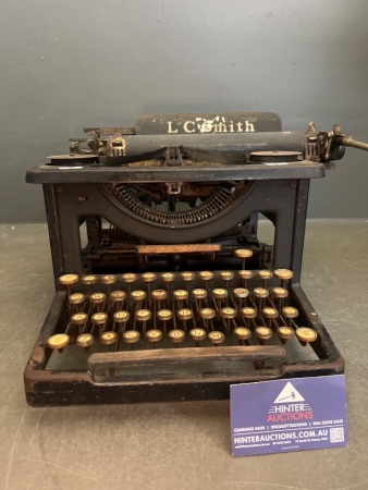 Antique L.C. Smith & Brothers Model 8 typewriter - 1920s to mid-1930s