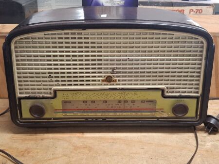 Astor Bakelite Radio