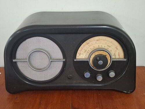 Ekco English Bakelite Radio