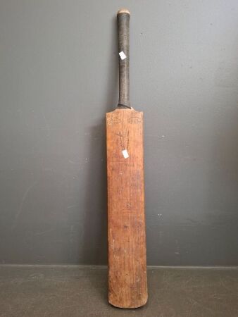 Gunn & Moore Cricket Bat