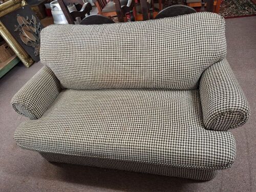 Seat Seater Lounge/Fold Out Sofa