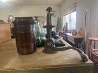 Mixed Lot of Pottery and Glassware - 9