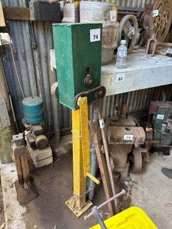 Hand cranked metal roller