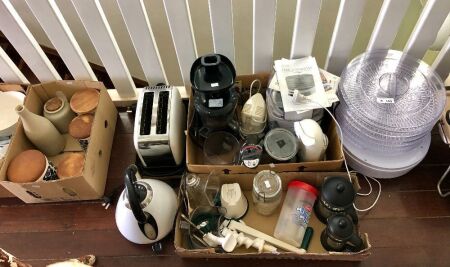 Asstd Lot of Small Kitchen Electrical Appliances